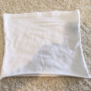 WHITE CROPPED TUBE TOP